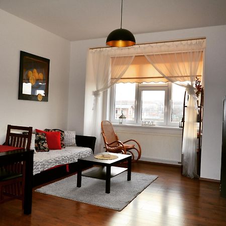 Mm Apartment Argentinska 布拉格 外观 照片