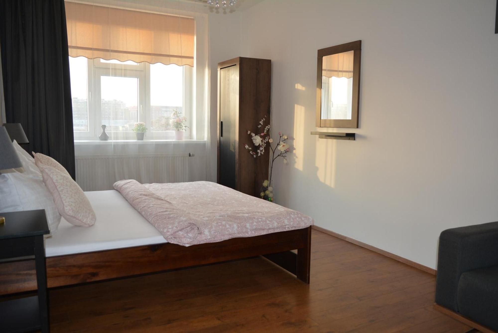 Mm Apartment Argentinska 布拉格 外观 照片